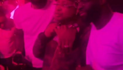 开云入口-心情大好！好友举行50岁生日派对 詹姆斯 追梦出席派对并载歌载舞