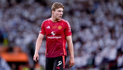 开云网页版-德媒分析拜仁无意引进霍伊伦与杰克逊：前者效率欠佳，后者表现不稳